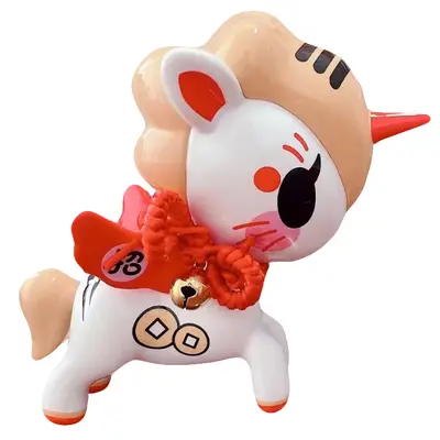 White Lucky Cat