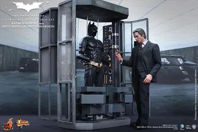 MMS 236 Batman Armory w/ Bruce & Alfred