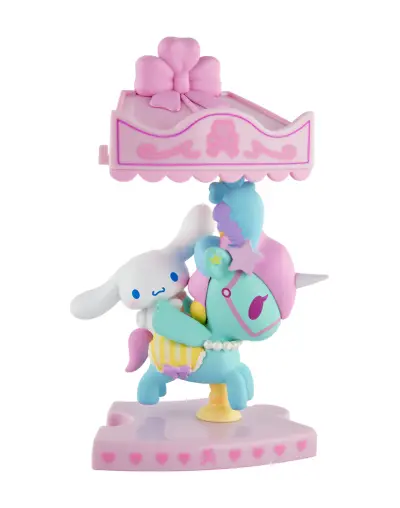 hello kitty sweet pink carousel   Cinnamon Roll