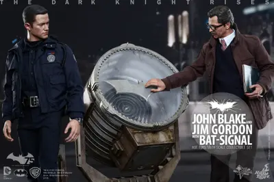 MMS 275 John Blake & Jim Gordon w/ Bat-Signal