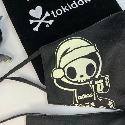 tokidoki Anti-Bacterial Reusable Mask - Glow-in-the-Dark Adios