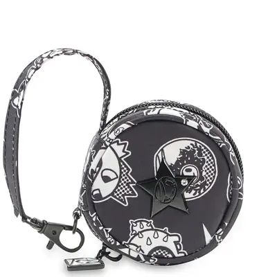 The Queens Court Paci Pod